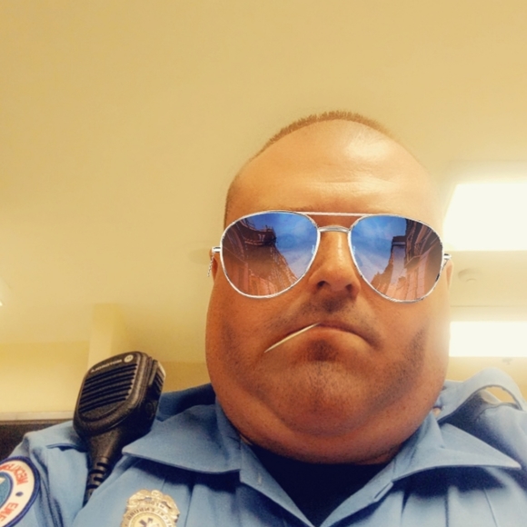 I'm selling comedy and laugh's with @sophiedeecorner! - Picture 3 of 9